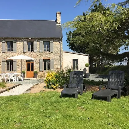 Est De La Pointe D'agon 4 Convives Dom wakacyjny