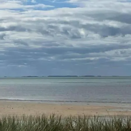 Dom wakacyjny Est De La Pointe D'agon 4 Convives *