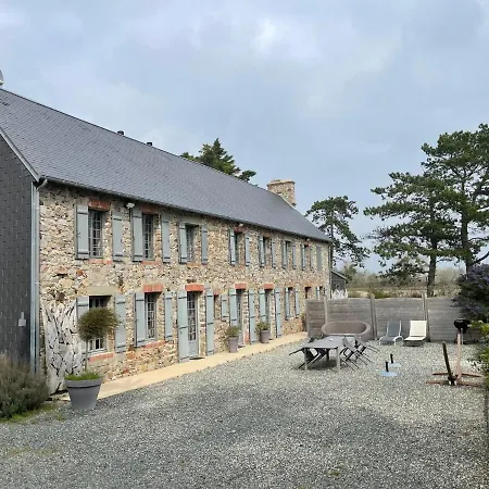 Dom wakacyjny Est De La Pointe D'agon 4 Convives *